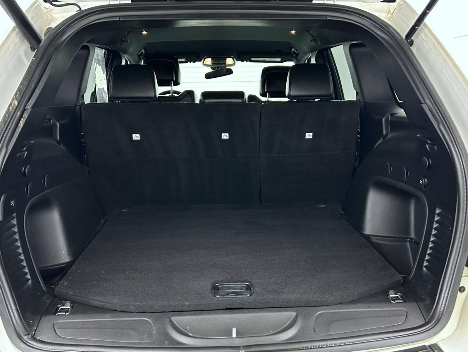 Used 2021 Bright White Clearcoat Jeep Laredo X image 22
