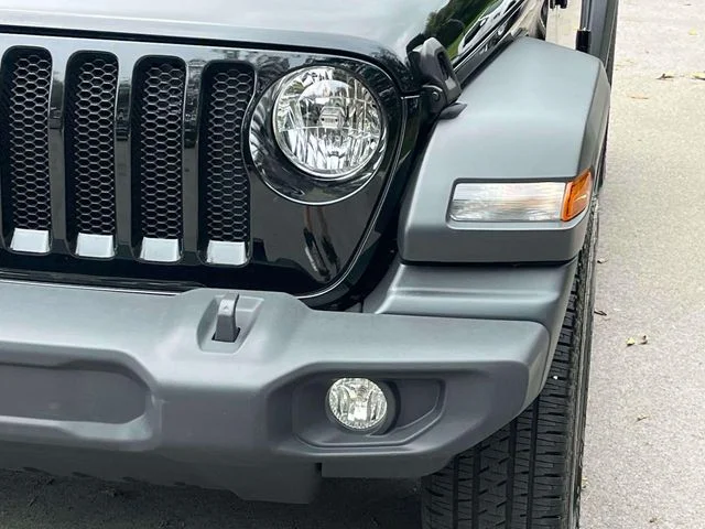 Certified Used 2022 Black Clearcoat Jeep Unlimited Sport S image 9