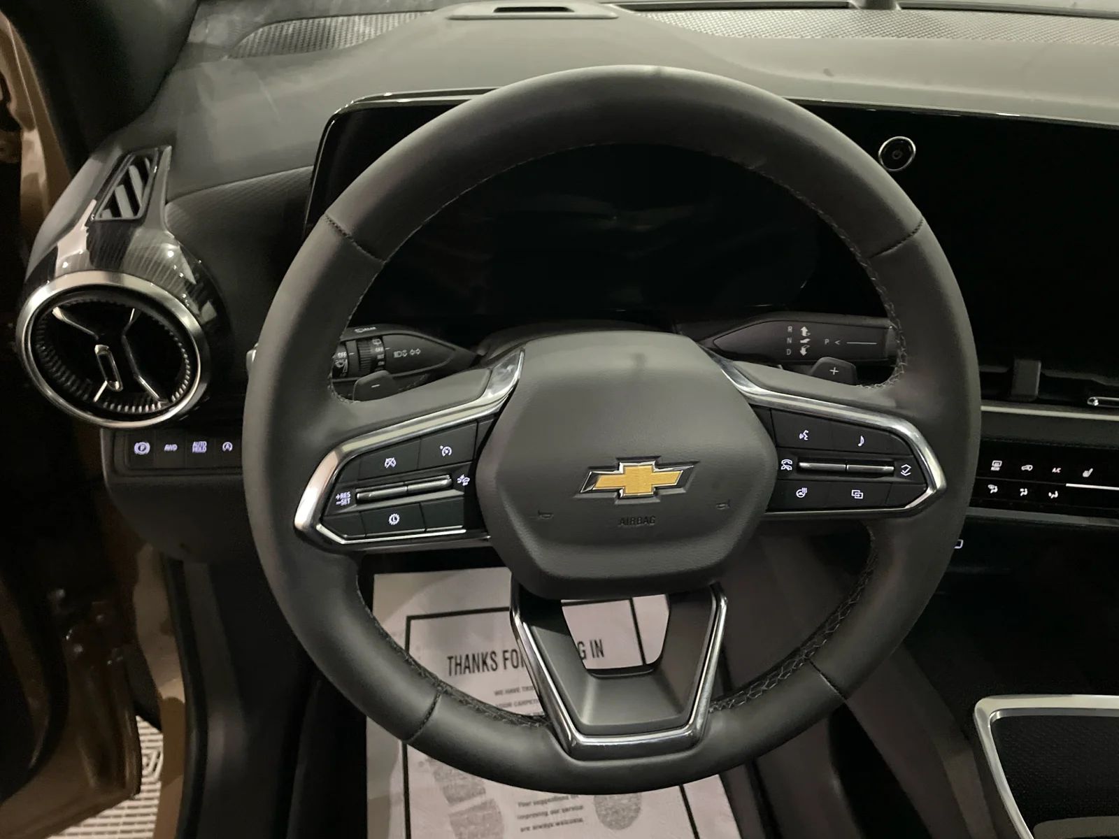 2027 Chevrolet Equinox LT - Photo 13