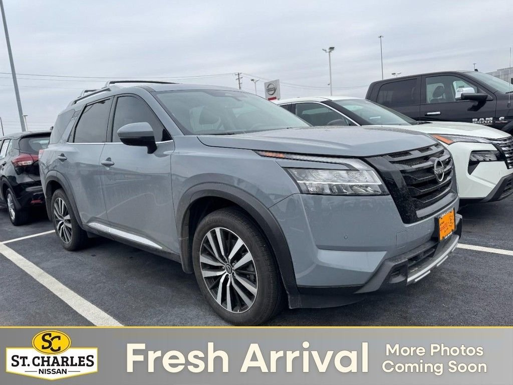 2023 Nissan Pathfinder Platinum