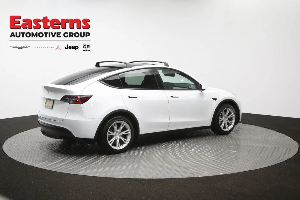 Used 2021 White Tesla Long Range image 38