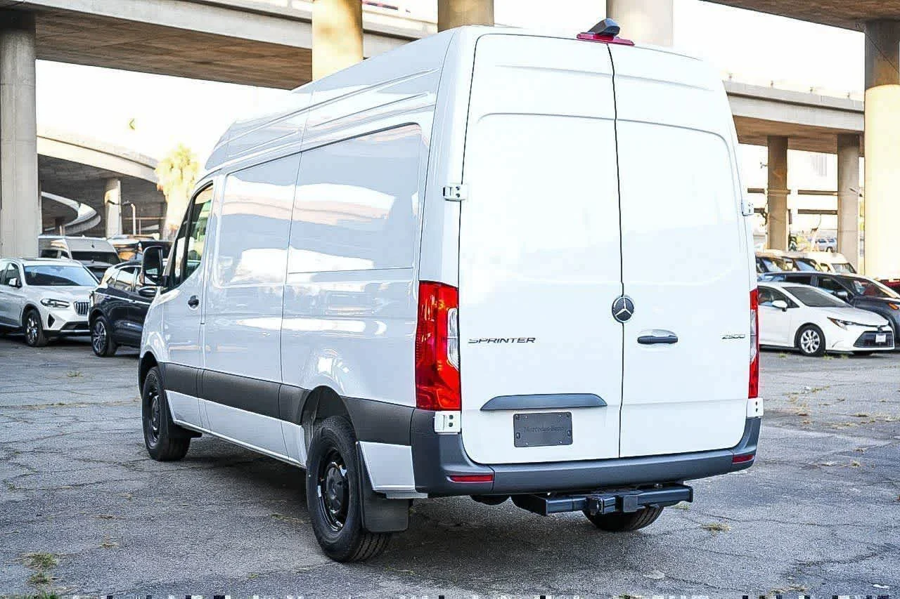 New 2026 Arctic White Mercedes-Benz Cargo 144WB High Roof RWD 2.0L I4 Diesel Turbo SO image 8