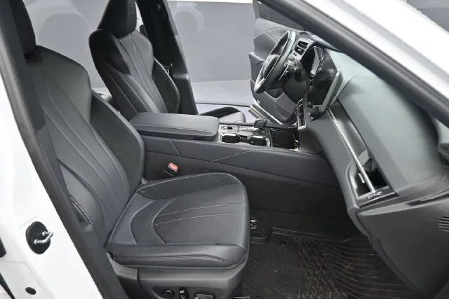 Used 2024 White Lexus 500h F SPORT Performance image 14
