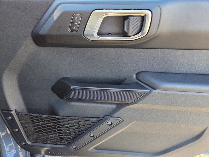 Used 2025 Gray Ford Badlands image 23
