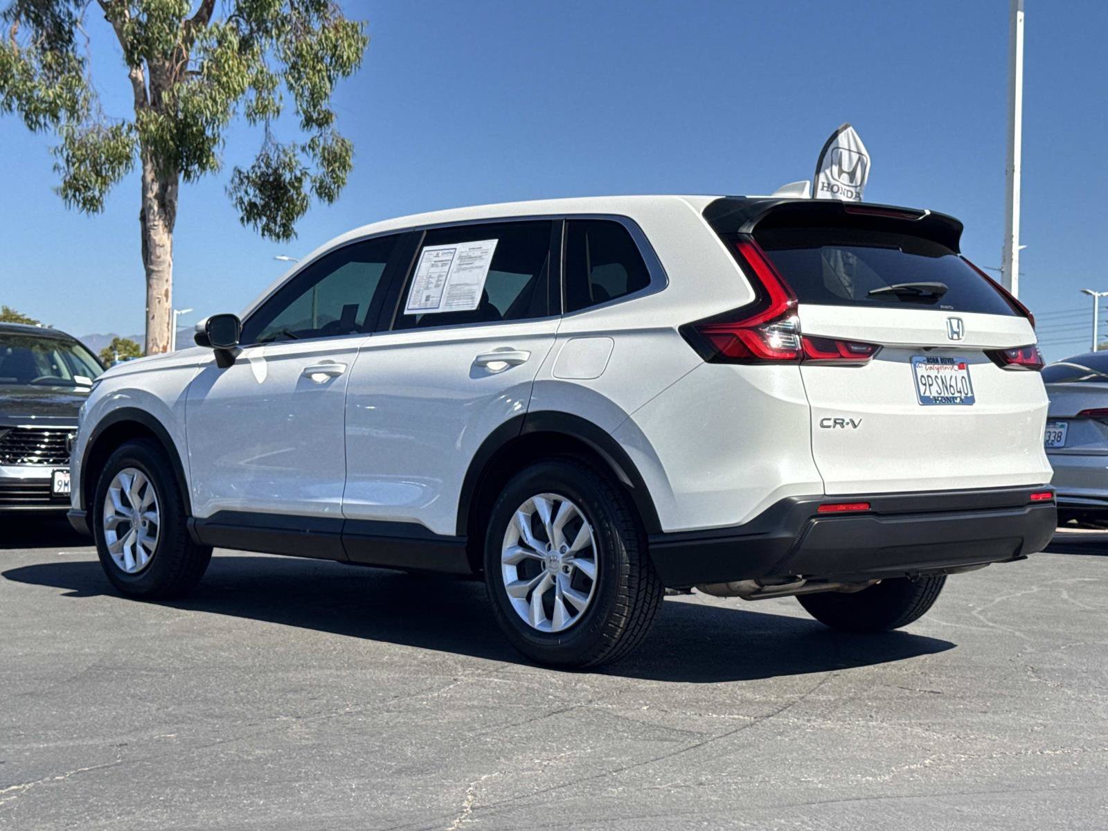 2025 Honda CR-V LX - Photo 37