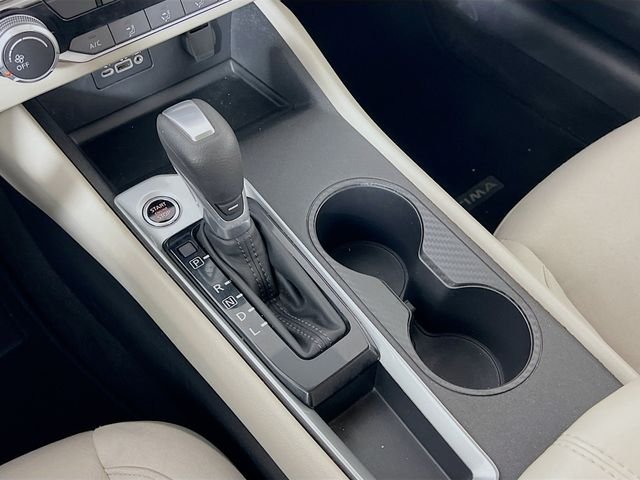Used 2025 Black Nissan 2.5 SV image 21