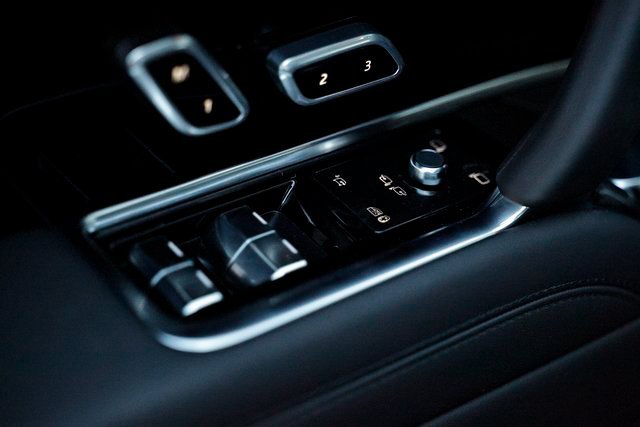 2026 Land Rover Range Rover SE - Photo 21