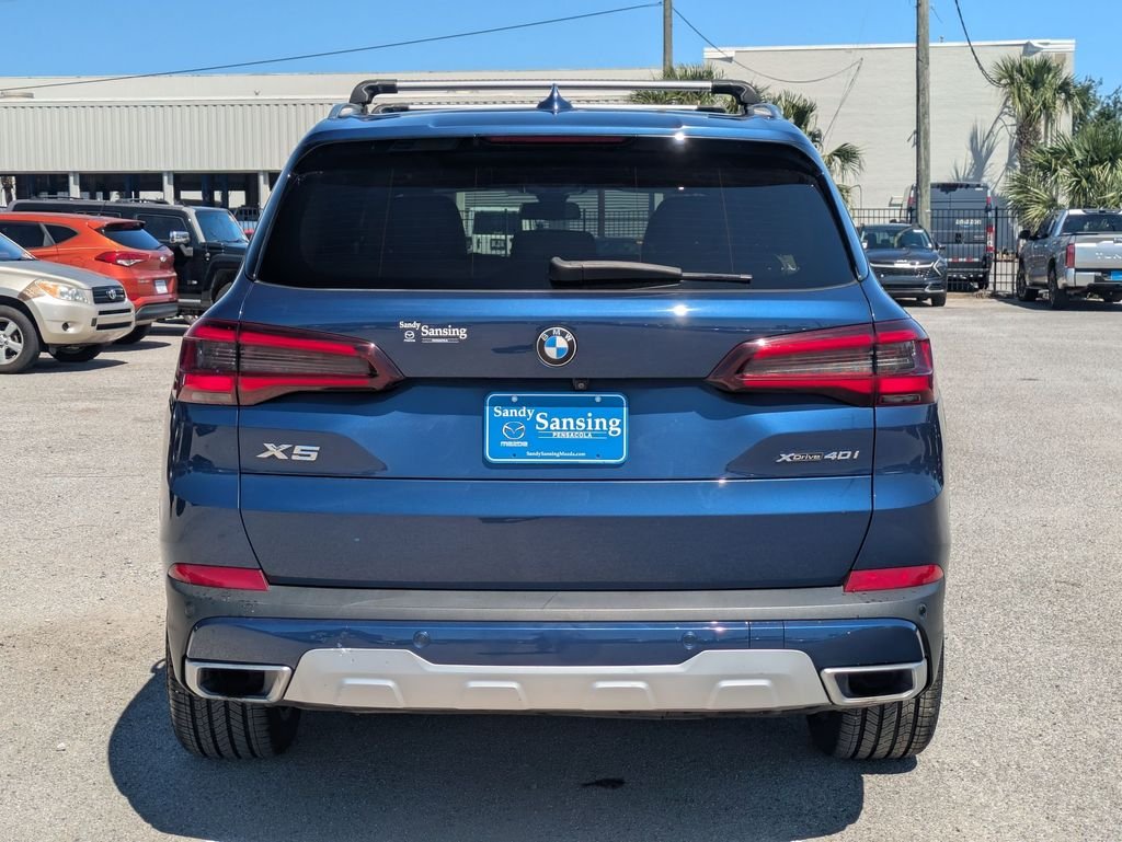 Used 2021 Blue BMW xDrive40i image 4