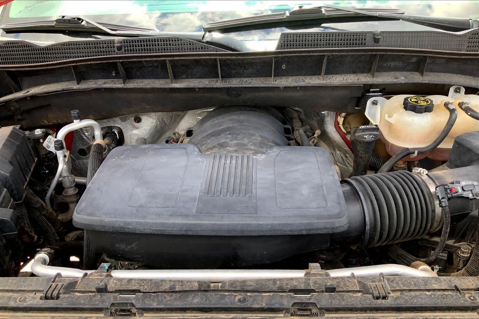 Used 2020 Cardinal Red GMC Elevation image 34