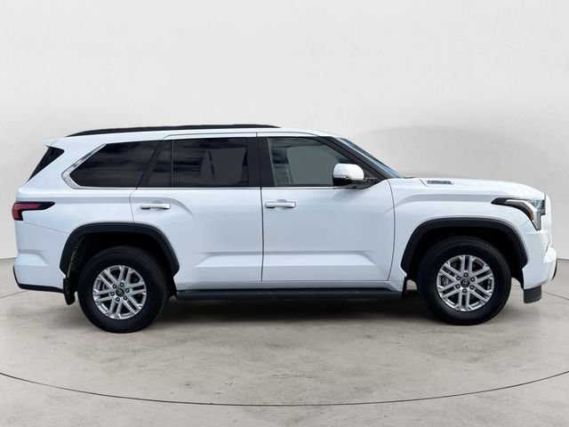 Used 2025 White Toyota SR5 image 4