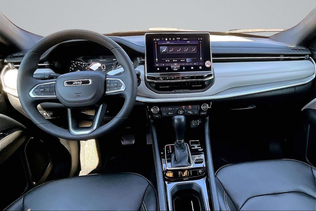 Used 2025 White Jeep Limited image 13