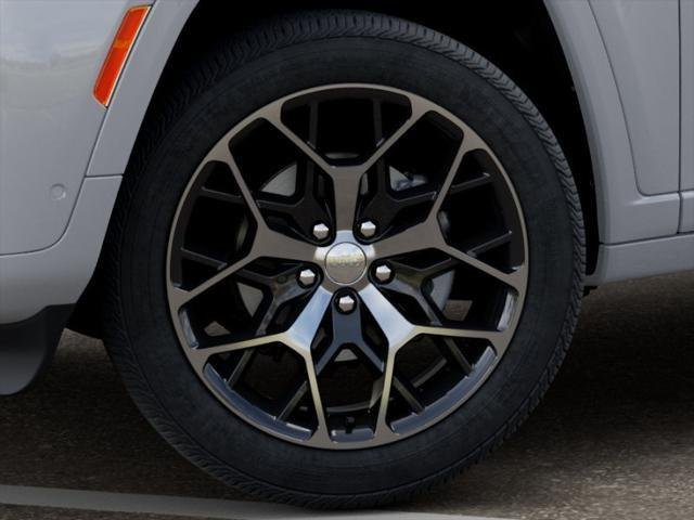 New 2026 Bright White Clear-Coat Exterior Paint Jeep Summit image 34