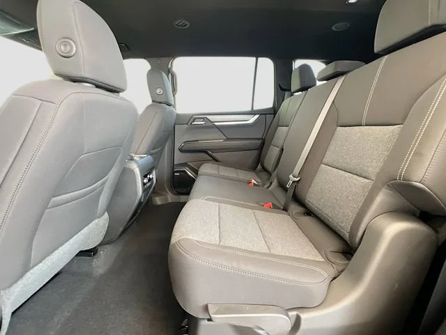 New 2026 Ebony Twilight Metallic GMC Elevation image 17