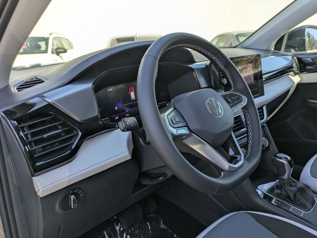 2025 Volkswagen Taos S - Photo 9