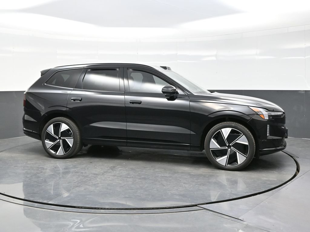 2025 Volvo EX90 Ultra - Photo 8
