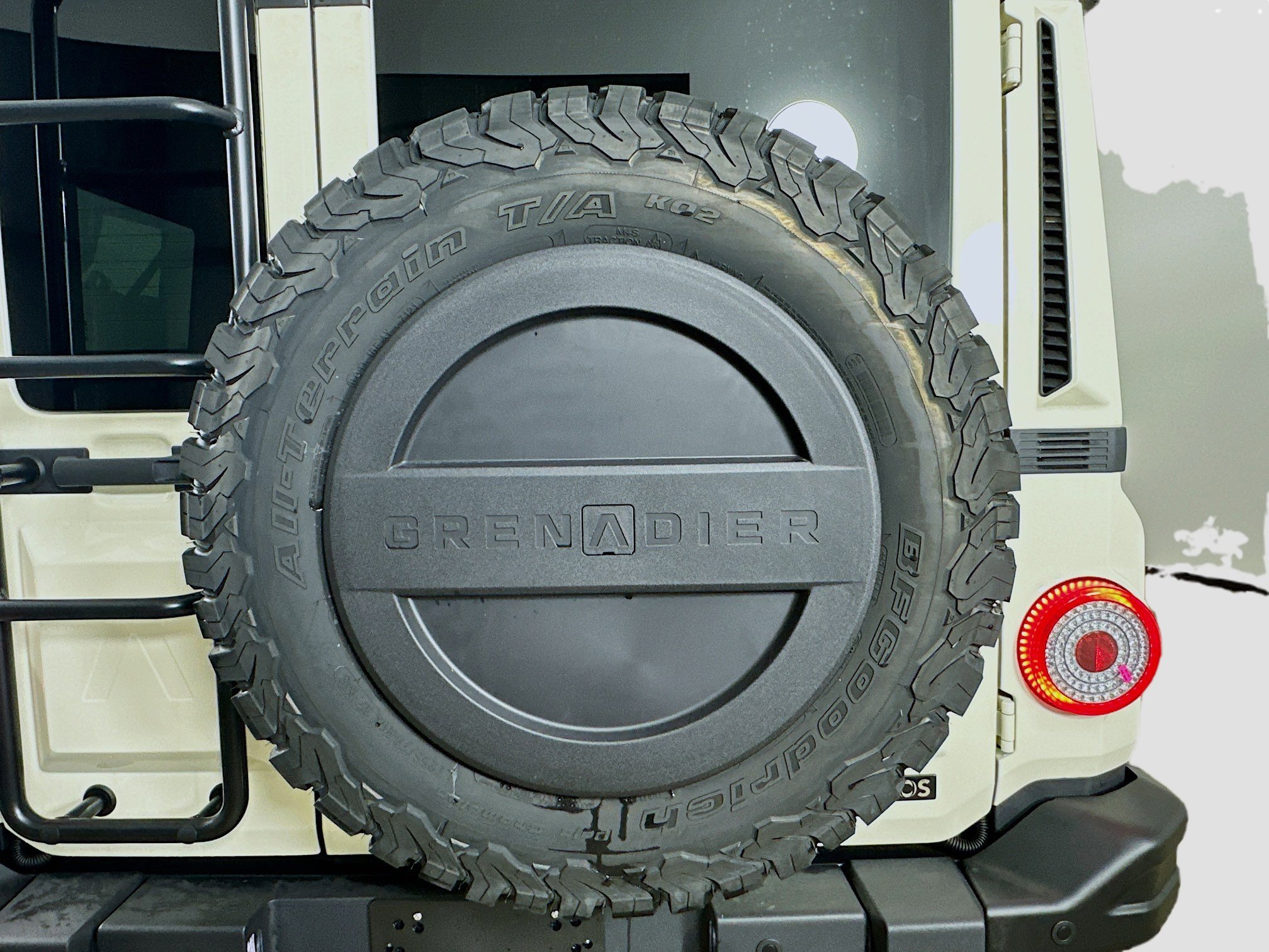 New 2025 Scottish White INEOS Fieldmaster Edition image 41