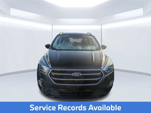 Used 2019 Black Ford SE image 5