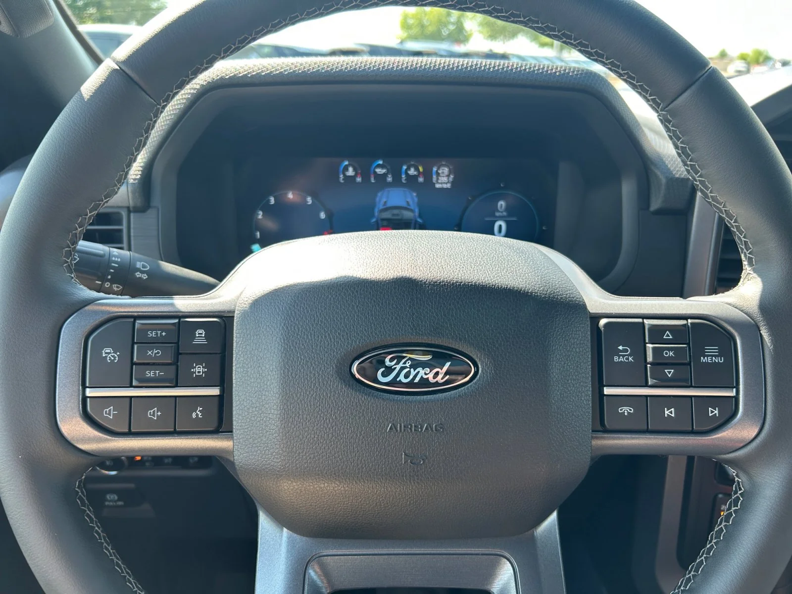 New 2026 Carbonized Grey Metallic Ford XLT image 21