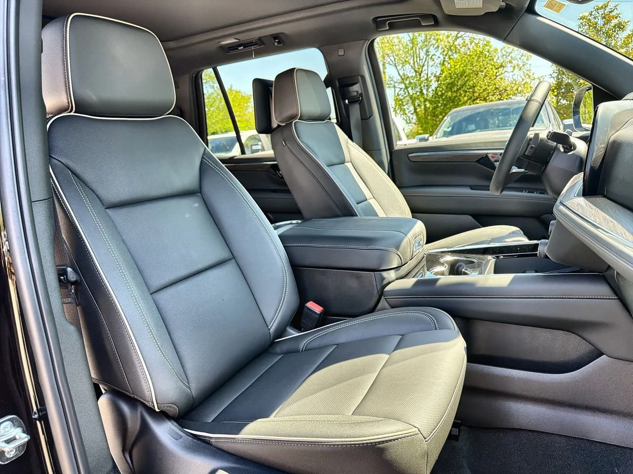 New 2026 Black Chevrolet Premier image 23