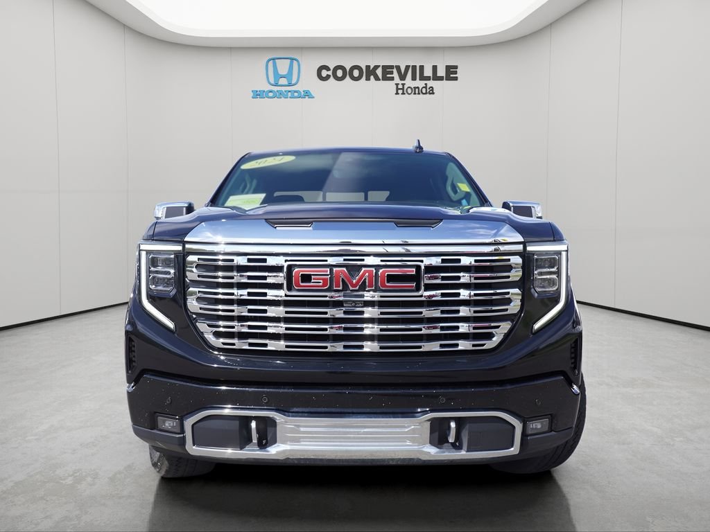 Used 2024 Onyx Black GMC Denali image 4