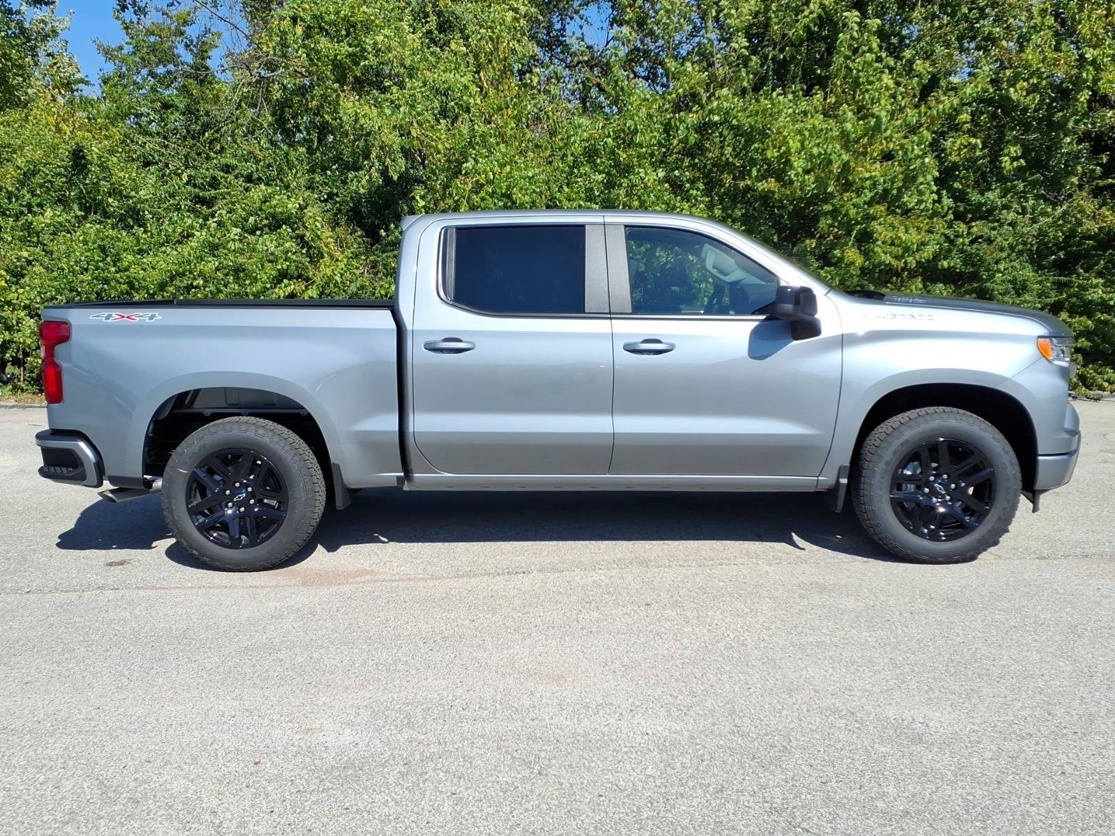 New 2026 Sterling Gray Metallic Chevrolet RST image 17