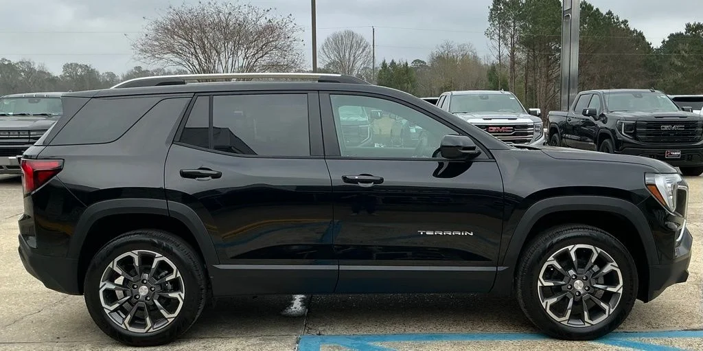 2026 GMC Terrain Elevation - Photo 3