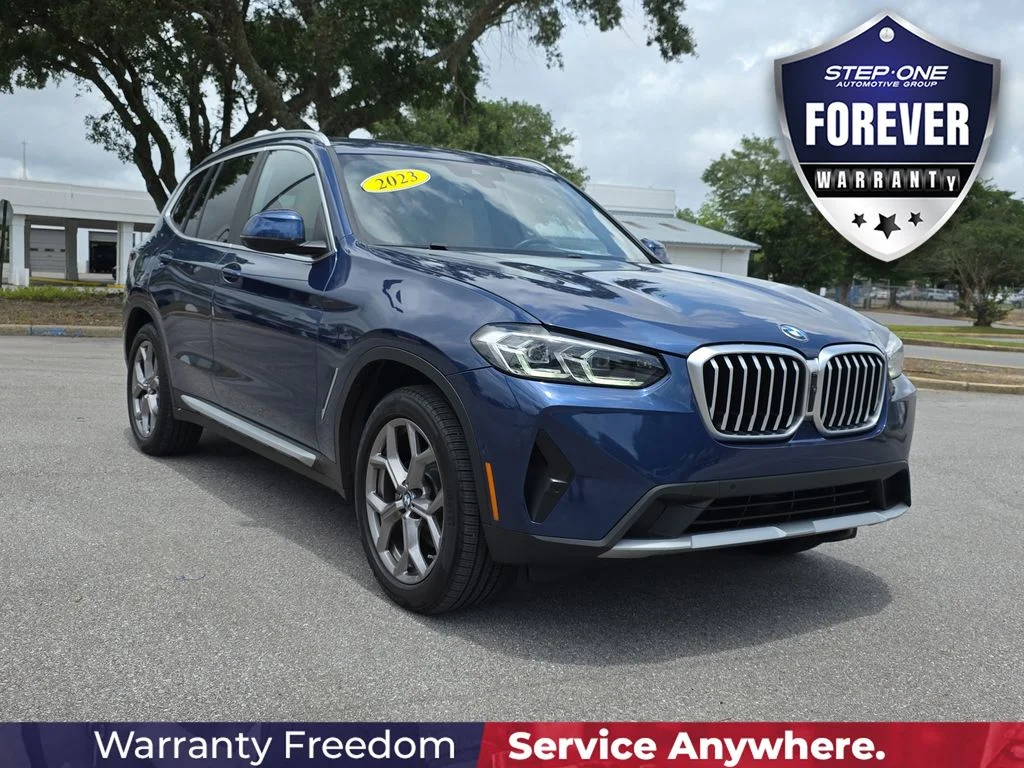 Used 2023 Blue BMW sDrive30i image 9