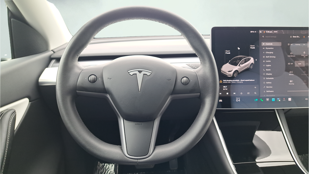 Used 2021  Tesla Long Range image 18