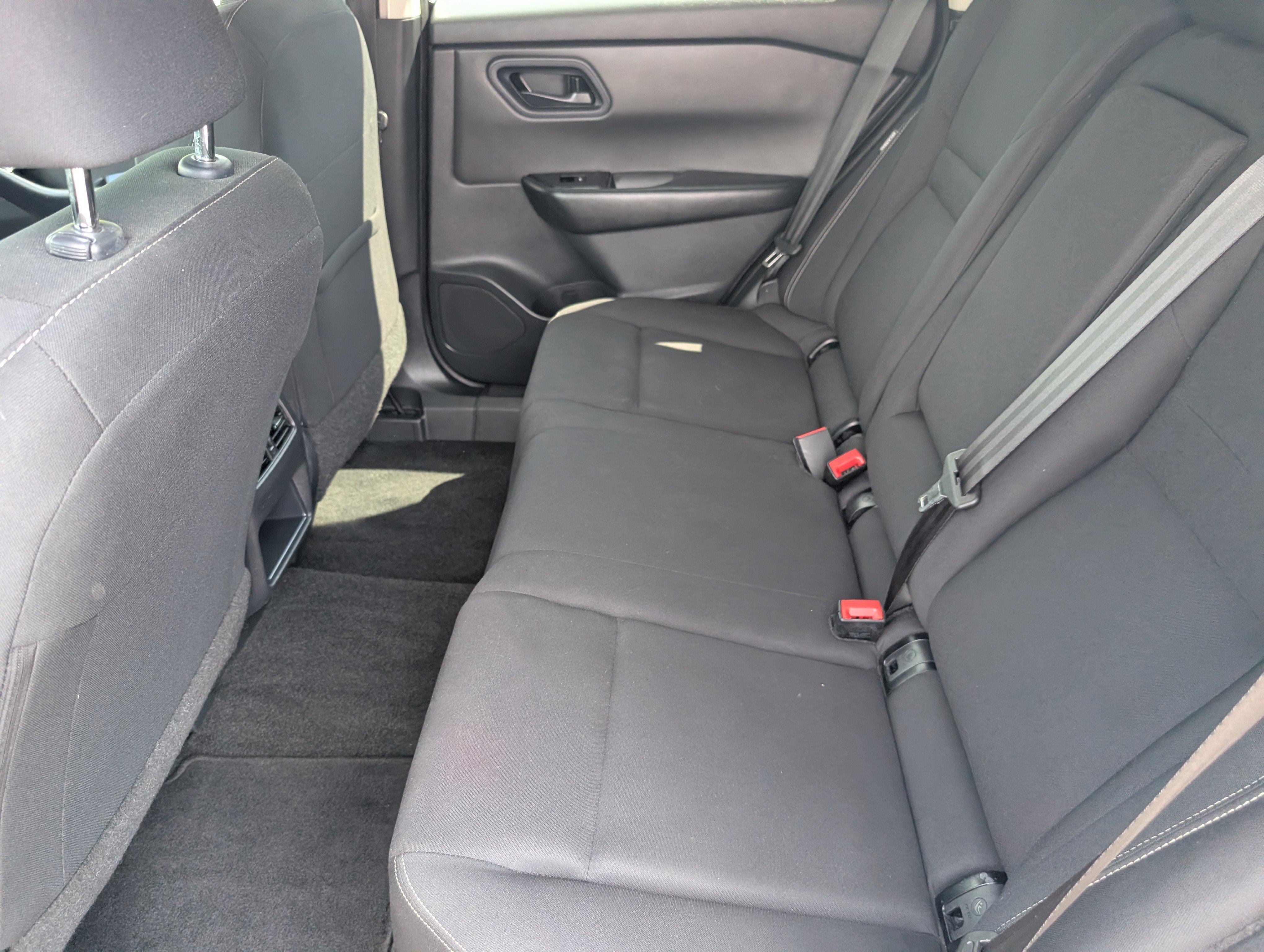 Used 2024 Brilliant Silver Metallic Nissan S image 10