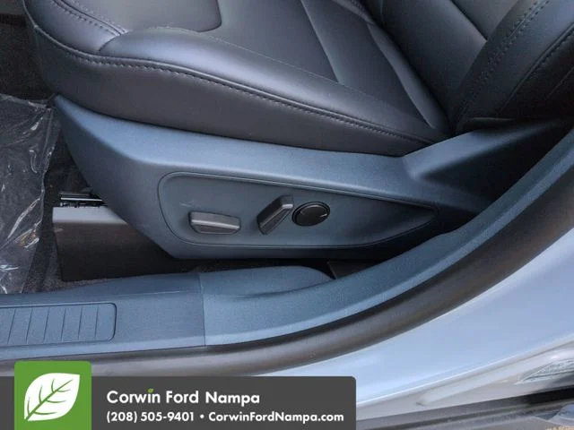 New 2026 Space White Metallic Ford Lariat® image 12