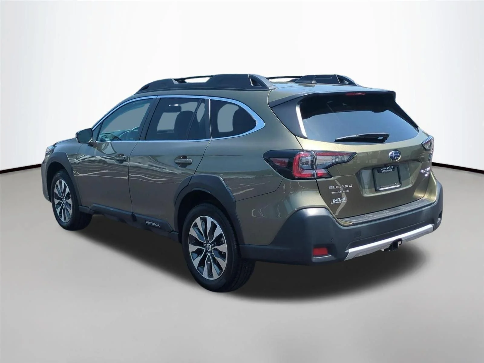 Used 2023 Autumn Green Metallic Subaru Limited XT image 3