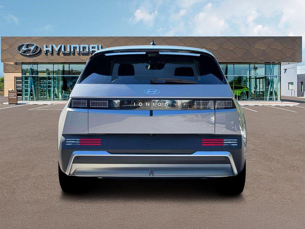 New 2026 Gray Hyundai SEL image 6