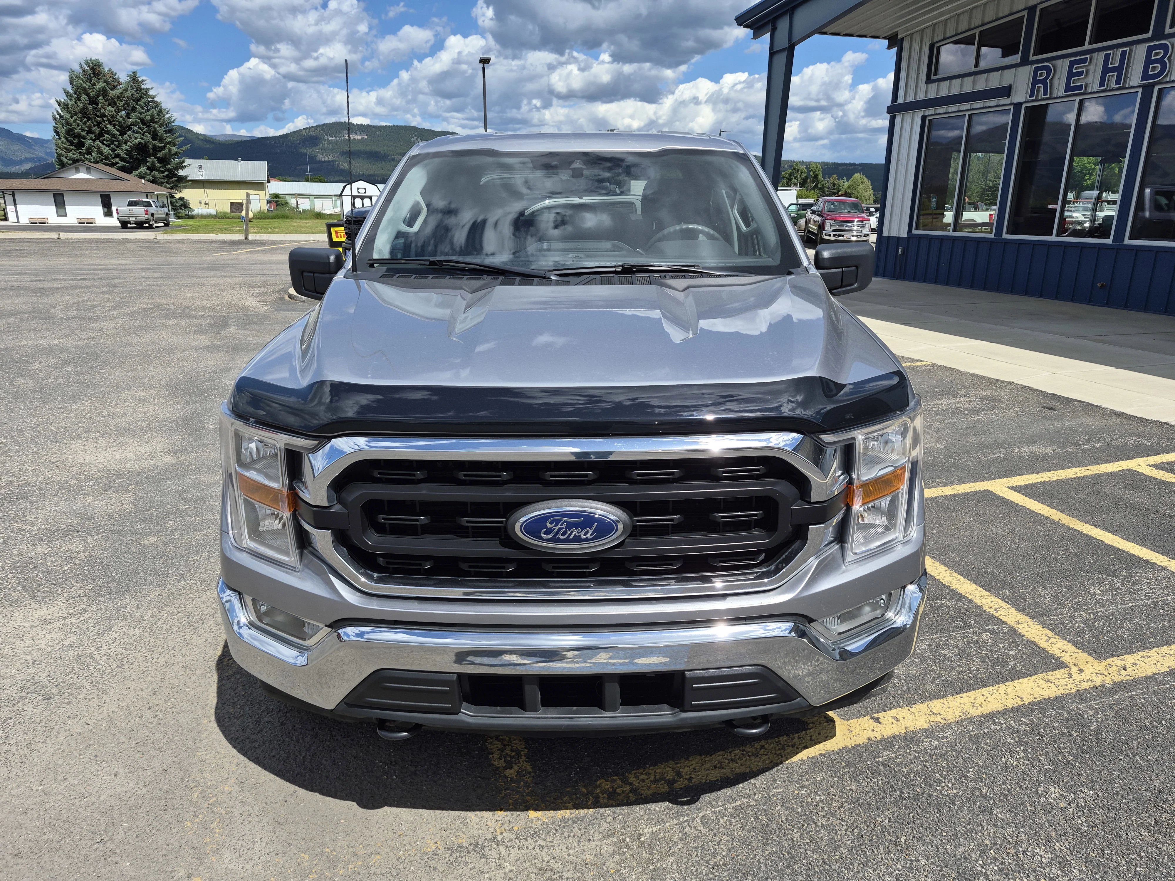 Used 2022 Silver Ford XLT image 12