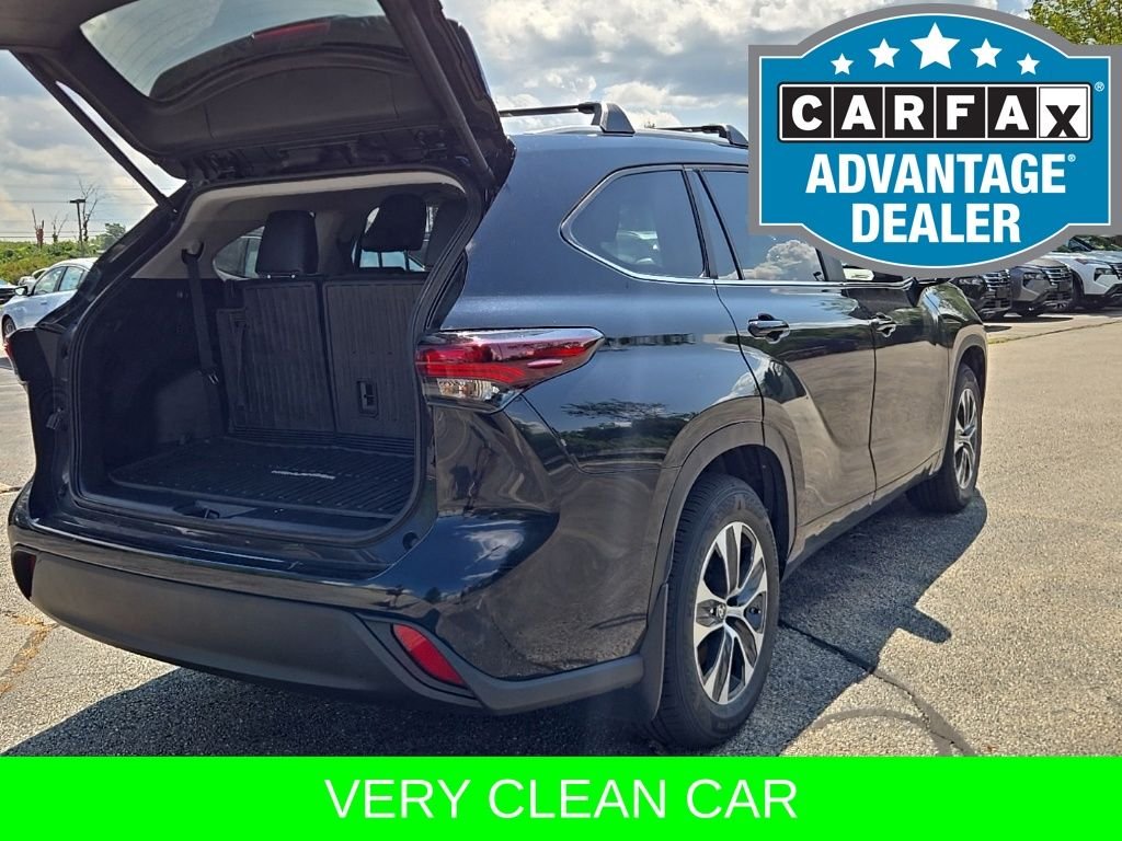 Used 2024 Black Toyota XLE image 11