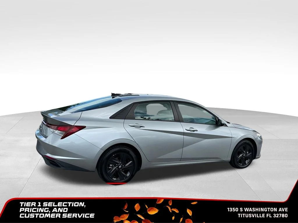 Used 2021 Silver Hyundai SEL image 8