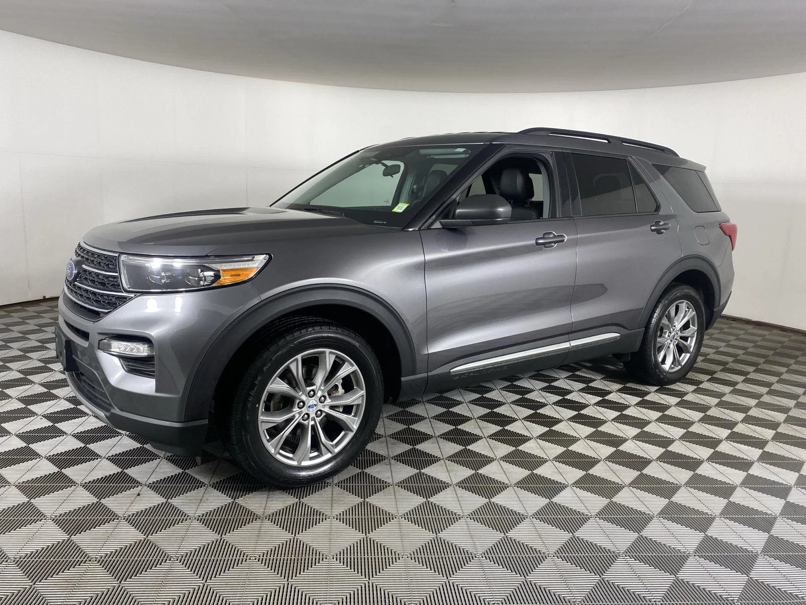 Used 2023 Carbonized Gray Ford XLT image 6