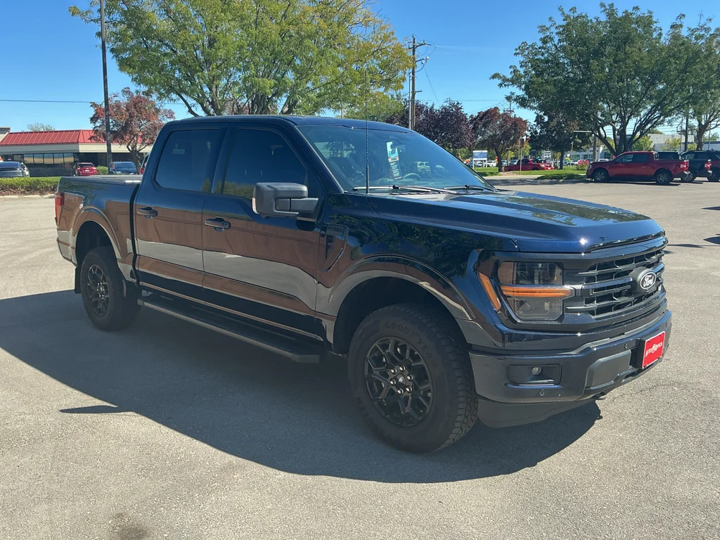 Used 2026 Antimatter Blue Metallic Ford XLT image 3