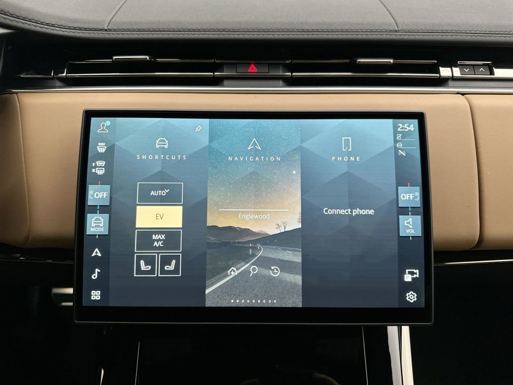 New 2027 Santorini Black Land Rover Dynamic SE image 13