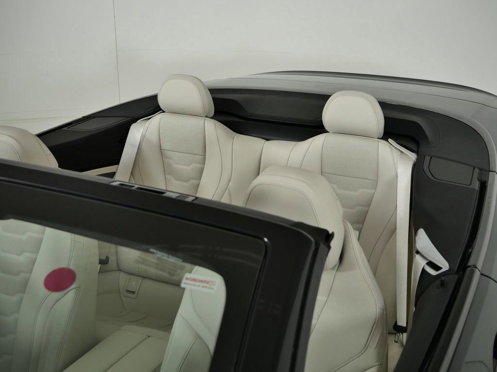 Used 2026 Black Sapphire Metallic BMW 840i image 19