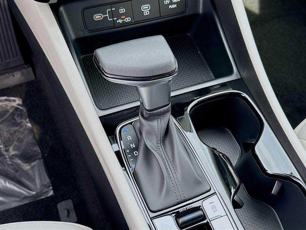New 2026 Phantom Black Hyundai SEL FWD image 13