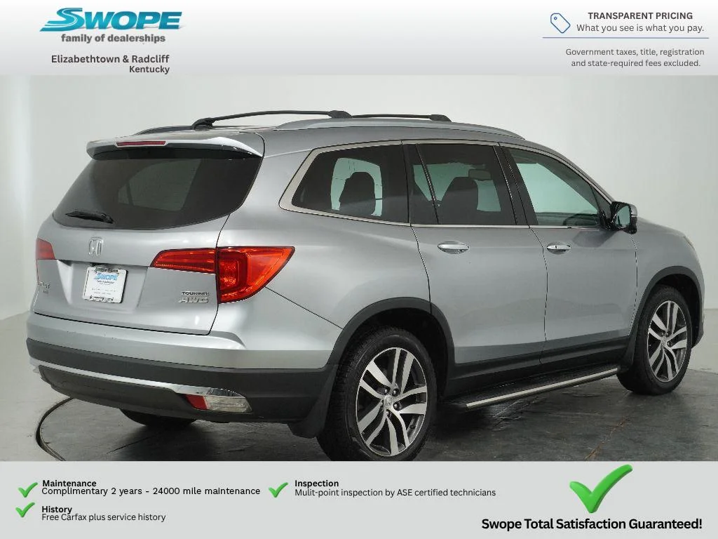 Used 2017 Lunar Silver Metallic Honda Touring image 3