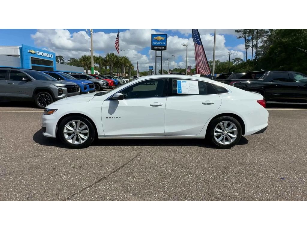 Used 2024 Summit White Chevrolet 1LT image 5