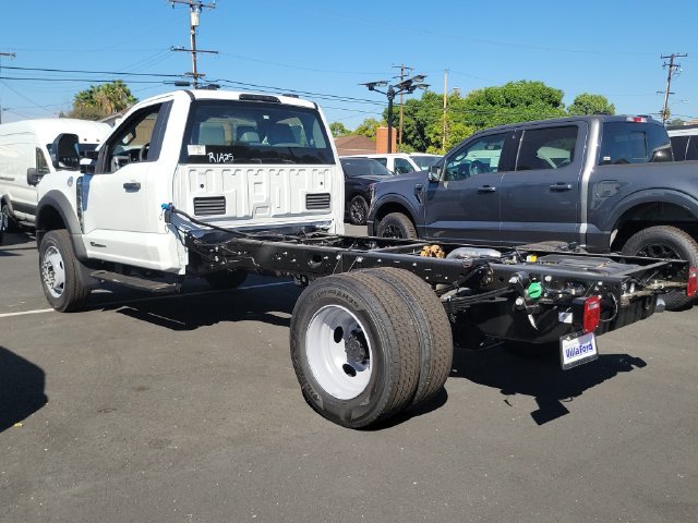 New 2026 Oxford White Ford F-600® XL image 3