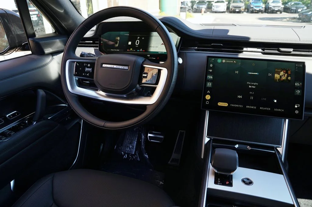 New 2026 Carpathian Grey Land Rover SE image 16