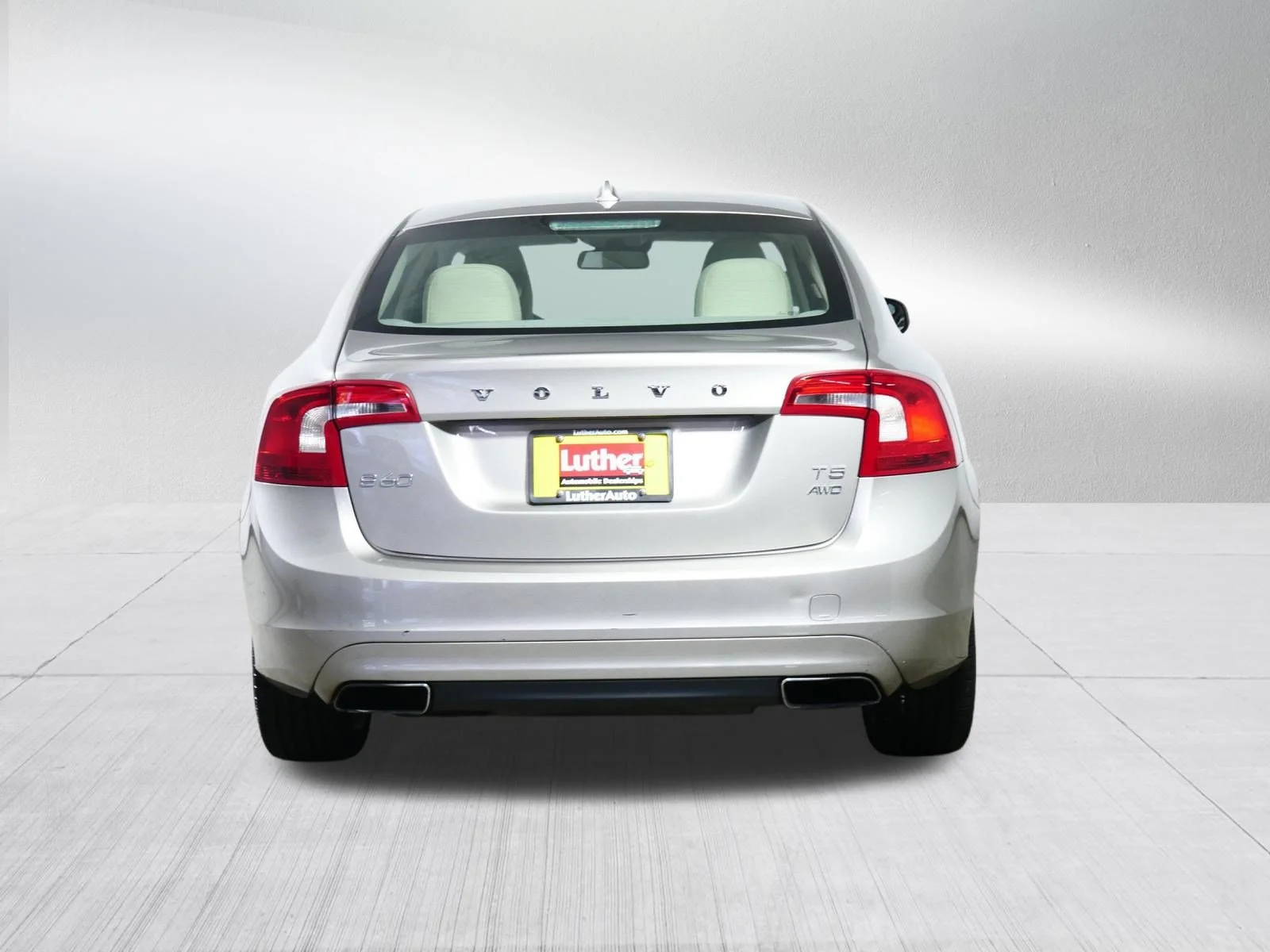 Used 2014 Seashell Metallic Volvo T5 image 6