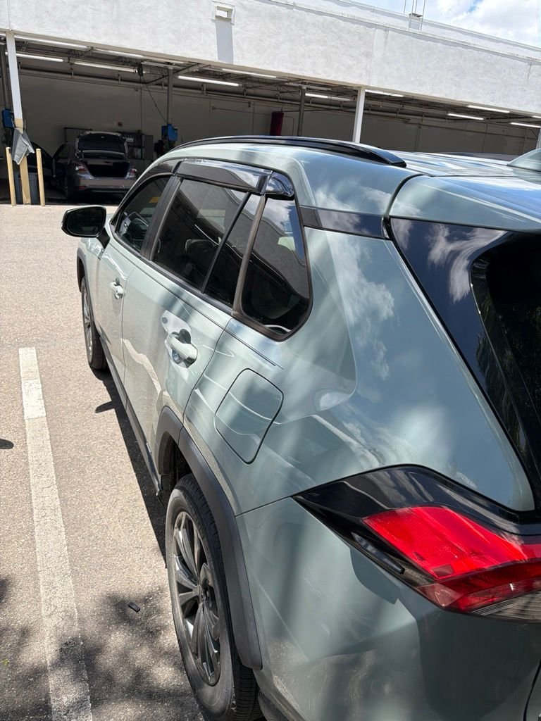 Used 2022  Toyota XLE Premium image 7