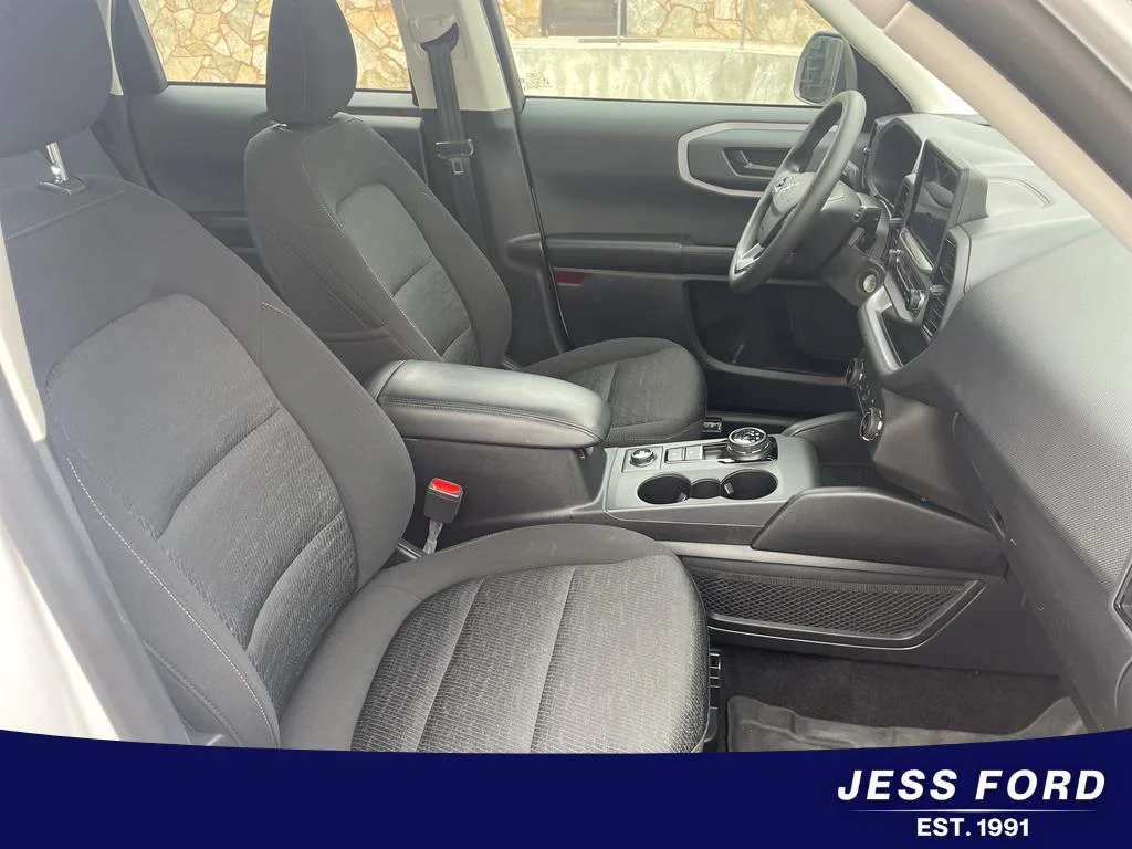 Used 2023 Oxford White Ford BASE image 19