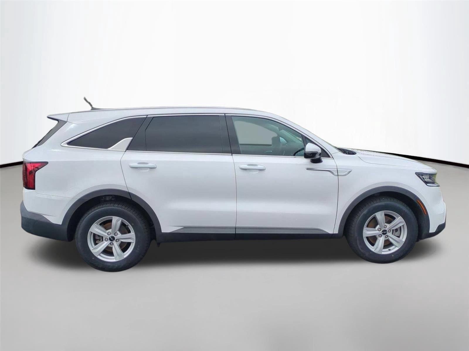 Used 2023 Glacial White Pearl Kia LX image 6