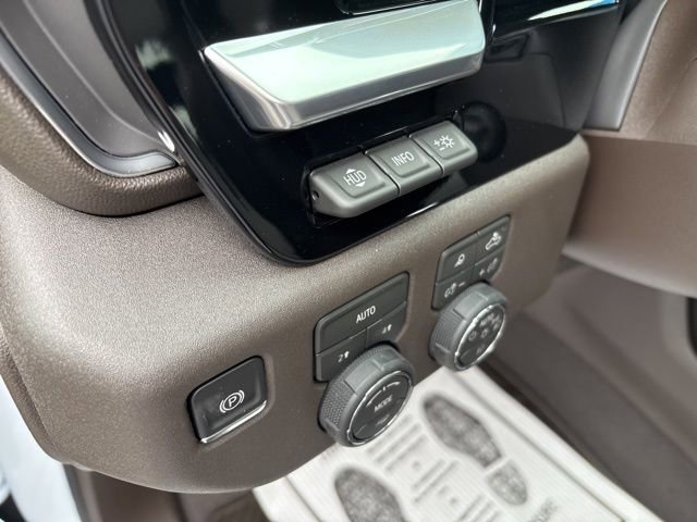 2026 Chevrolet Silverado 1500 LTZ - Photo 32