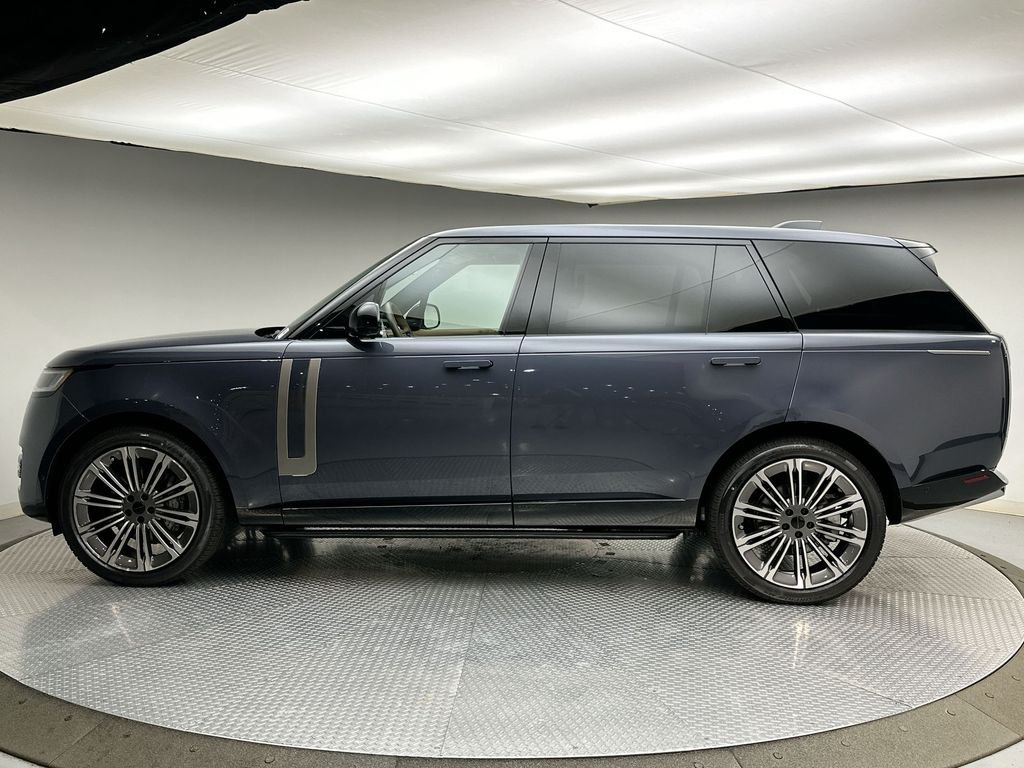 New 2026 Varesine Blue Metallic Land Rover SE image 2